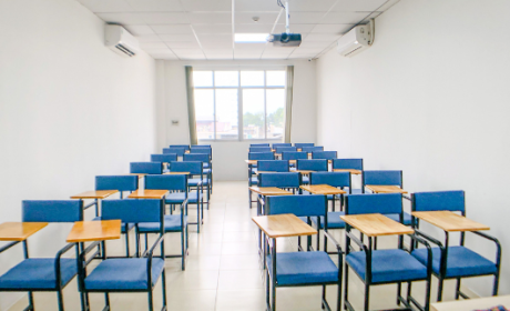 Phòng 30 học viên